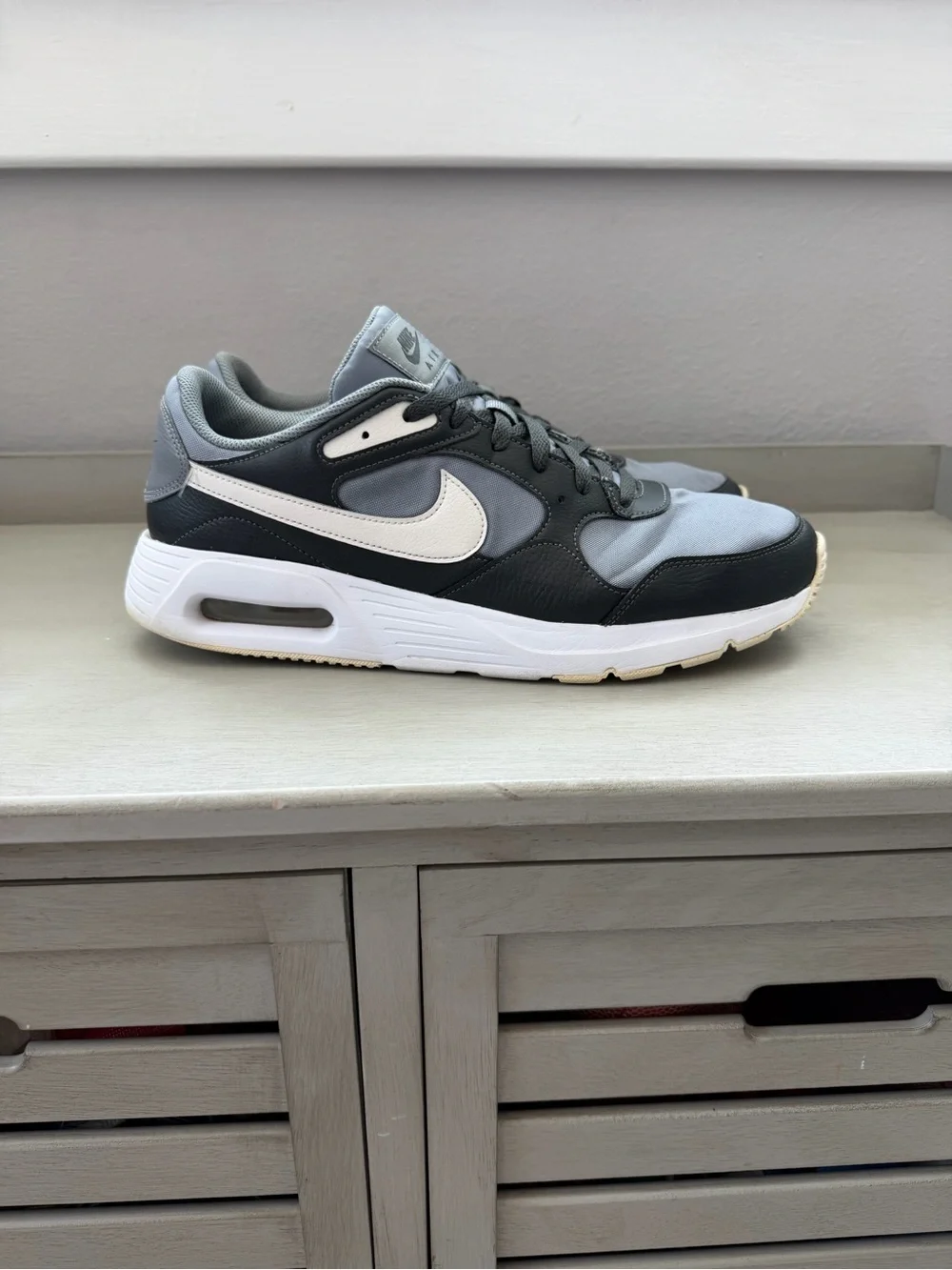 Nike Air Max sneakers - Gray & Black - Men’s Size 13